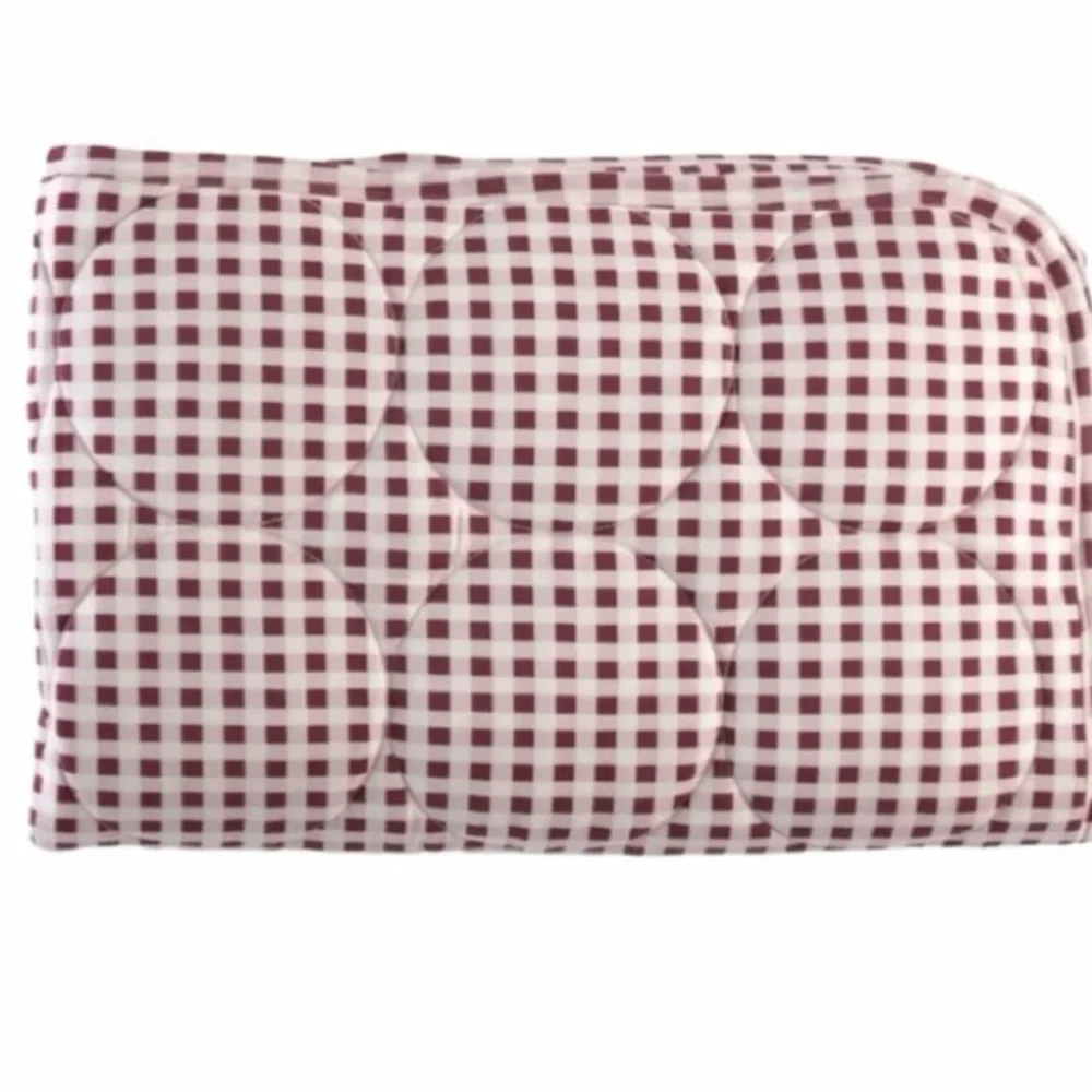 Kate Quinn Raspberry Burgundy and White Circle Quilt NWT Lenzing Modal